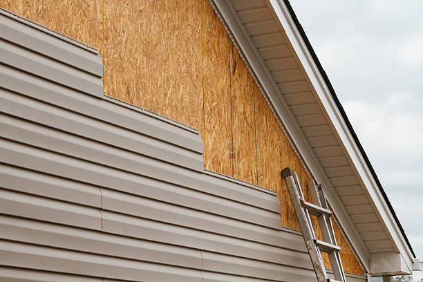 Professional Siding Repair technician working in Jenkintown, PA